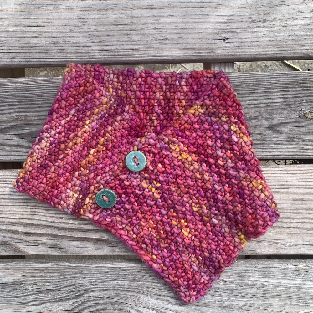Hand knit cowl